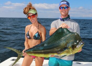 Adventures of Crocodile Bay part 2 ! Fishing in Costa Rica