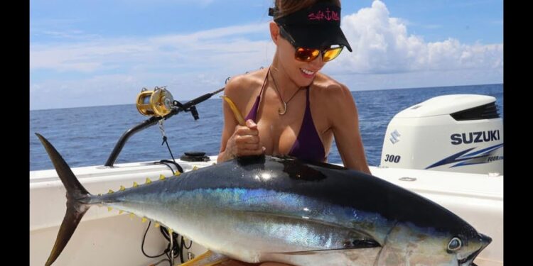CAYMAN ISLANDS Fishing, Reel Addiction! | Livin’ the Dream