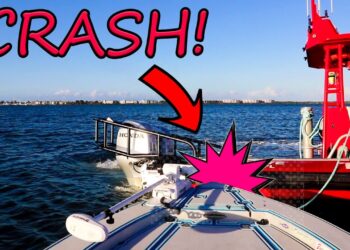 ENGINE FAILURE & BOAT ACCIDENT- We Got Hit by Another Boat! (Stuart Florida Fishing)