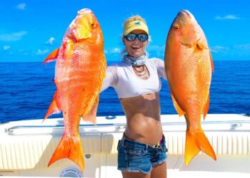 Florida Keys WRECK FISHING for Giant Deep Sea SNAPPER! Catch Clean Cook! (Florida Keys Fishing)