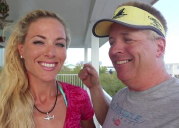 Girl Catches GIANT Tarpon in the Florida Keys!