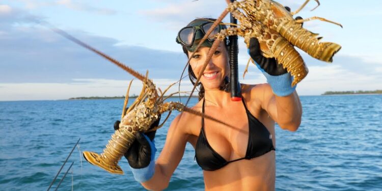 LOBSTERING in the BAHAMAS with a POLESPEAR