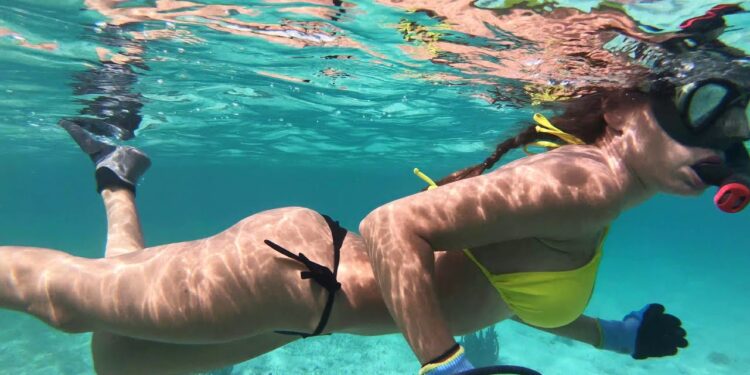 Swimming in CRYSTAL CLEAR WATER in the BAHAMAS