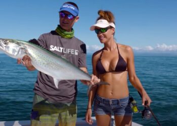 Fishing for Sierra Mackerel in Paradise!