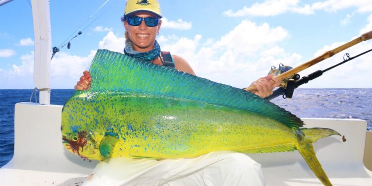 MAN OVERBOARD RESCUE! Marlin & Mahi Fishing in ANTIGUA & BARBUDA!