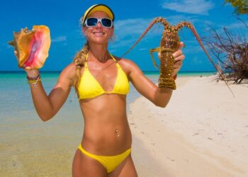 Catch and Cook Lobster & Conch on a DESERTED ISLAND! Cooked on the Beach!