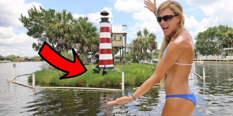 Searching for MONKEYS in Florida!? Found on an ISLAND in a RIVER!