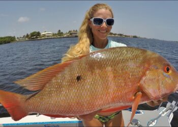 Silly FISH DANCE leads to GIANT MUTTON FISH EYE THUMBNAIL!