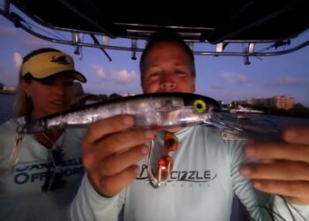 The SECRET to Catching Big Fish:  GIANT LURES