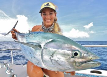 Florida Offshore Fishing & Trolling for Blackfin Tuna (ft. lures that actually catch fish)