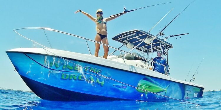 Florida Offshore Mahi, Kingfish and Snapper Fishing with Live Bait ft. Sick Boat Wrap