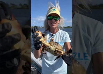 Girl Catches Massive Crab!