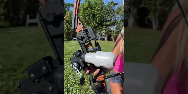 Girl Shoots Massive Body Invasive!
