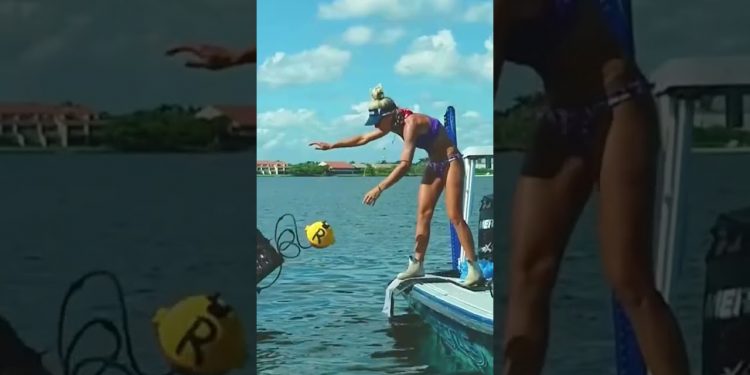 Girl Uses HUGE Baits to Catch Massive Crabs!