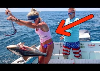 Fish FLYING in the Boat! Florida Deep Sea Slow Pitch Jigging