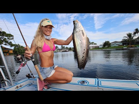 INVASIVE Backward Swimming AQUARIUM Fish Caught in the Wild! Lake Ida Fishing