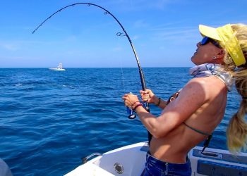 Petite Female vs. Monster Fish! 😀Florida Offshore Fishing Sharks, Sails, AJ’s