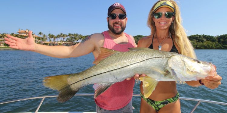 Florida Inshore BIG Snook Fishing ft. NETFLIX Comic Steve Trevino!