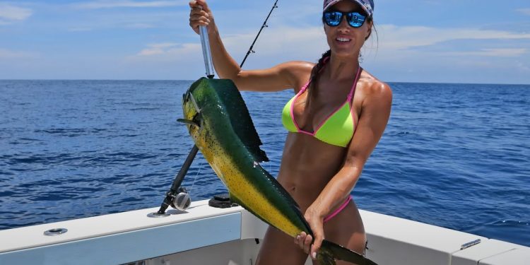 MAHI Fishing HOT GIRL Summer Pt 3