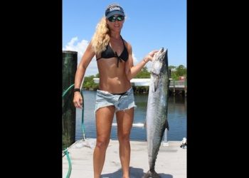 Big Florida Kingfish Kitefishing GoPro Video