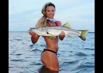 Big Florida Snook & HOW TO Wade Fishing GoPro Video