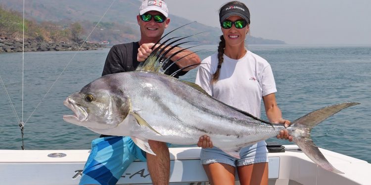 Catching a GIANT Roosterfish !