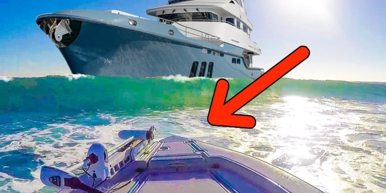 RECKLESS Yacht Captains Toss My Little Boat with Massive Waves!