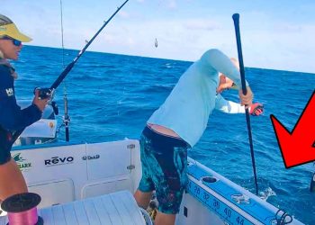 FAIL! Gaffed a Fish I Should Not Have