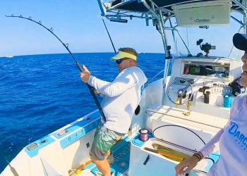 Florida Fishing Couple Gets SMOKED!