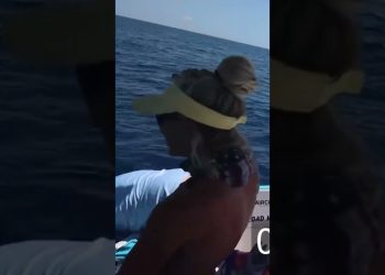 Girl Catches Biggest Snapper Ever!