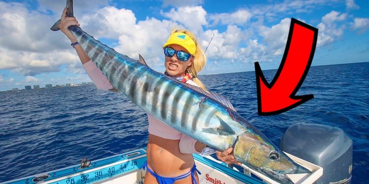 Best RAW FISH Ever! We Fed the Entire NEIGHBORHOOD! Giant Wahoo Catch and Cook