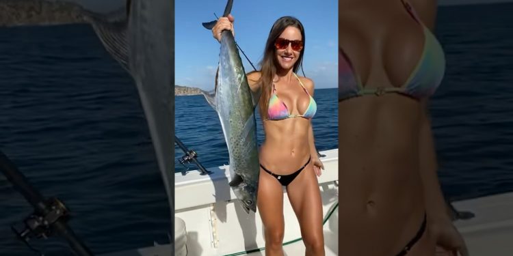Big one 😎 #fishingwithluiza  #bigfish #fishing