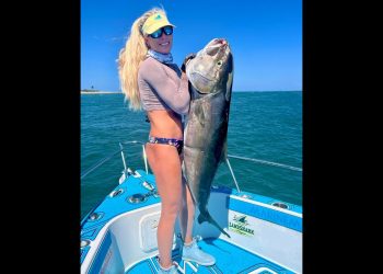 Florida Girl Fillets MASSIVE Fish!