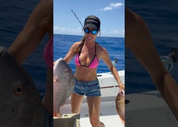 Filling up the cooler 🎣 #fishingwithluiza