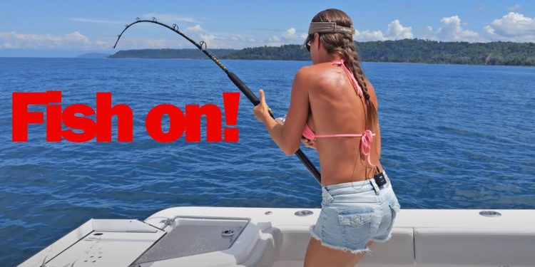 Amazing CATCH! 🎣🧡